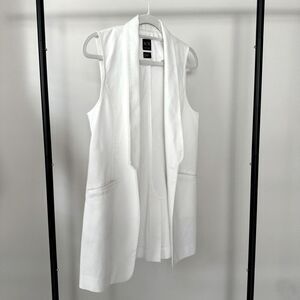 ⭕️ A|X White Long Vest Size Small